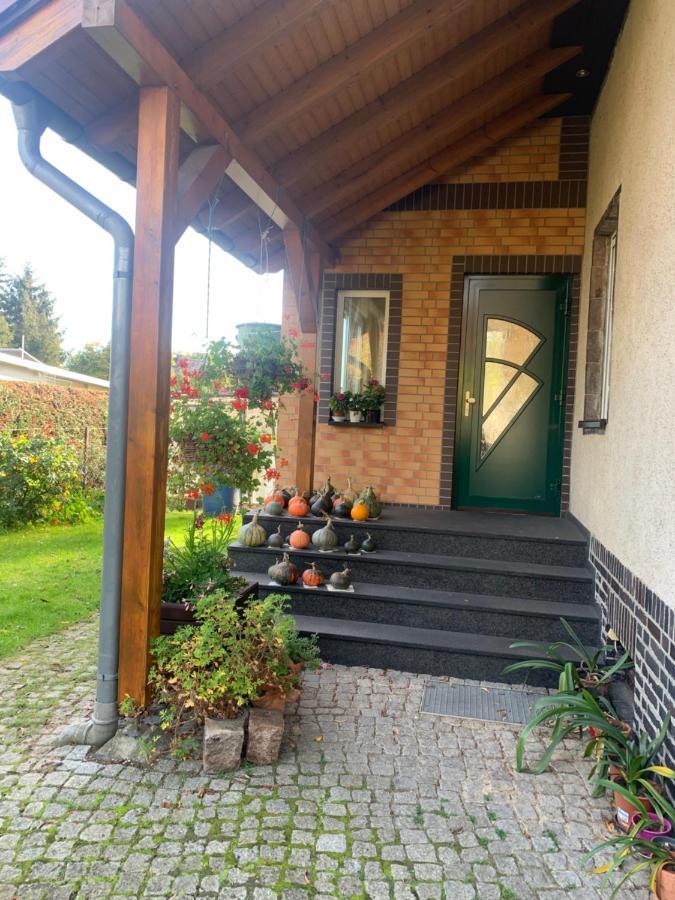 Biesdorf-Verkehrsguenstig Und Ruhig Berlim Exterior foto